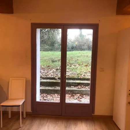 Charmante Maison A Apartmán Garidech